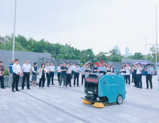广州市自动驾驶环卫清扫设备竞赛